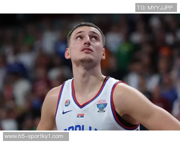 约维奇半场表现亮眼6投3中罚球全中贡献10分外加3篮板2助攻1盖帽 约维奇半场表现亮眼6投3中罚球全中贡献10分外加3篮板2助攻1盖帽